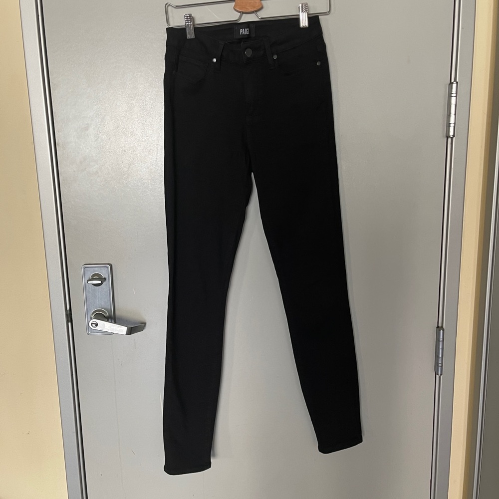 Paige- Hoxton skinny high rise. Black shadow size 26